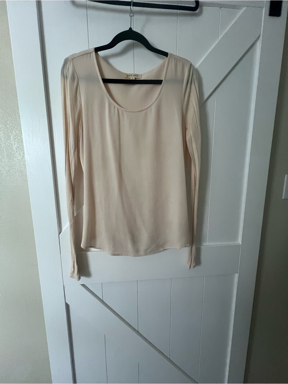 Black Swan Lightweight Scoop Neck Long Sleeve Top - Cream